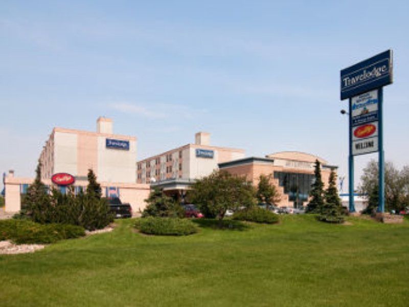 Travelodge By Wyndham Edmonton West Екстериор снимка